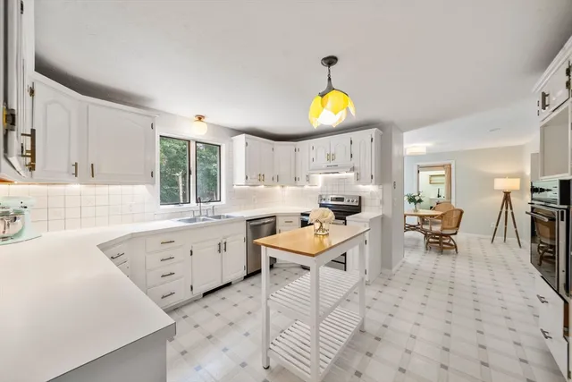 $750,000 | 5 Cardinal Road, Sandwich, MA 02563