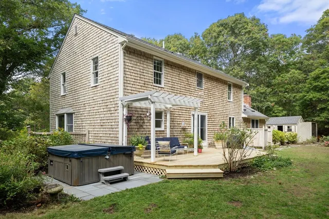 $750,000 | 5 Cardinal Road, Sandwich, MA 02563