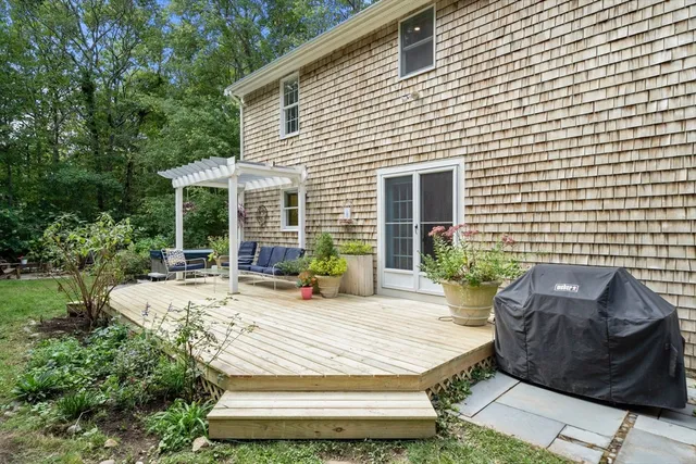 $750,000 | 5 Cardinal Road, Sandwich, MA 02563