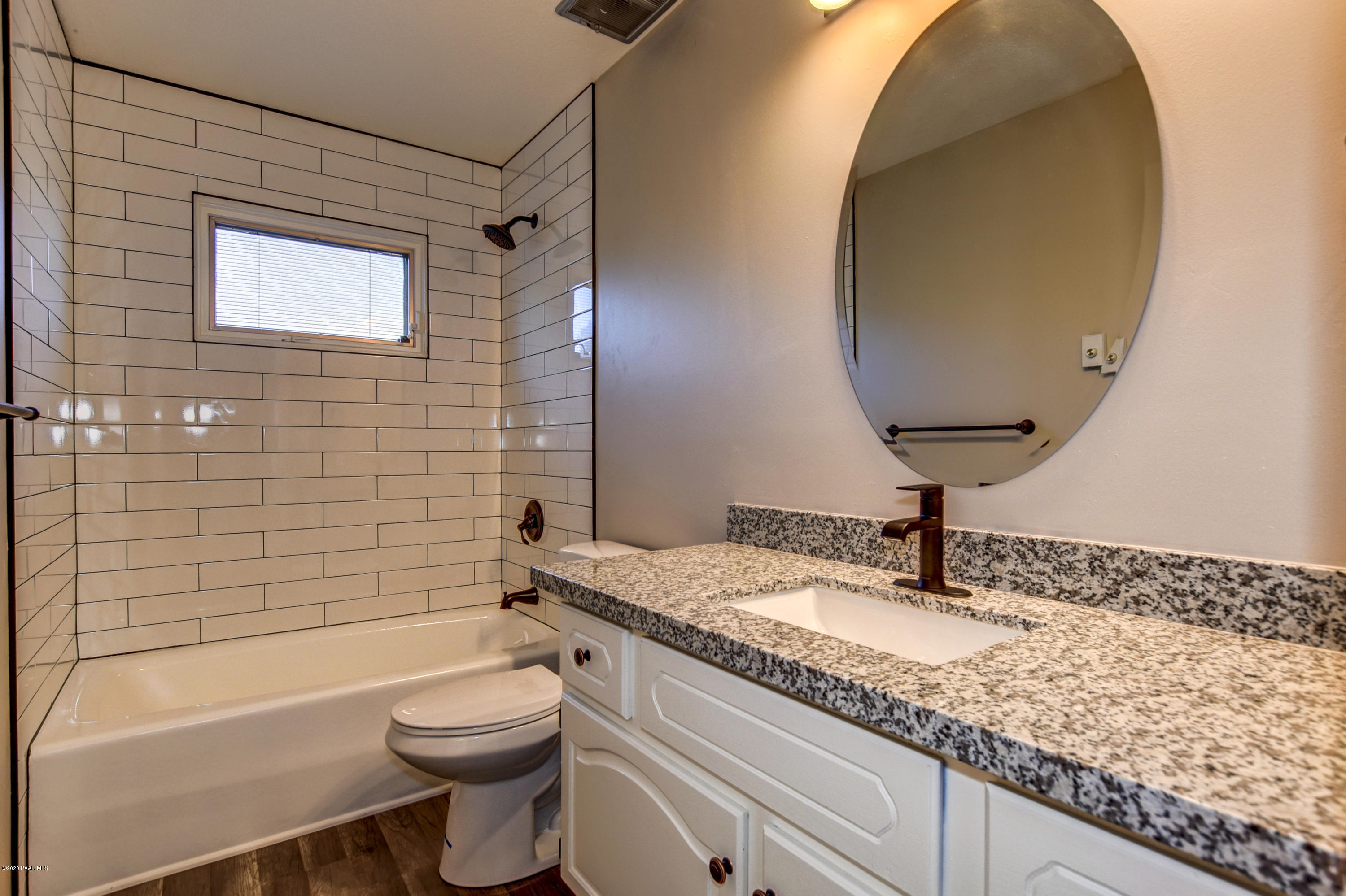 1190 Deerfield Road, Unit 2 Prescott, AZ 86303 - Photo 17 of 47 Guest Bathroom 1