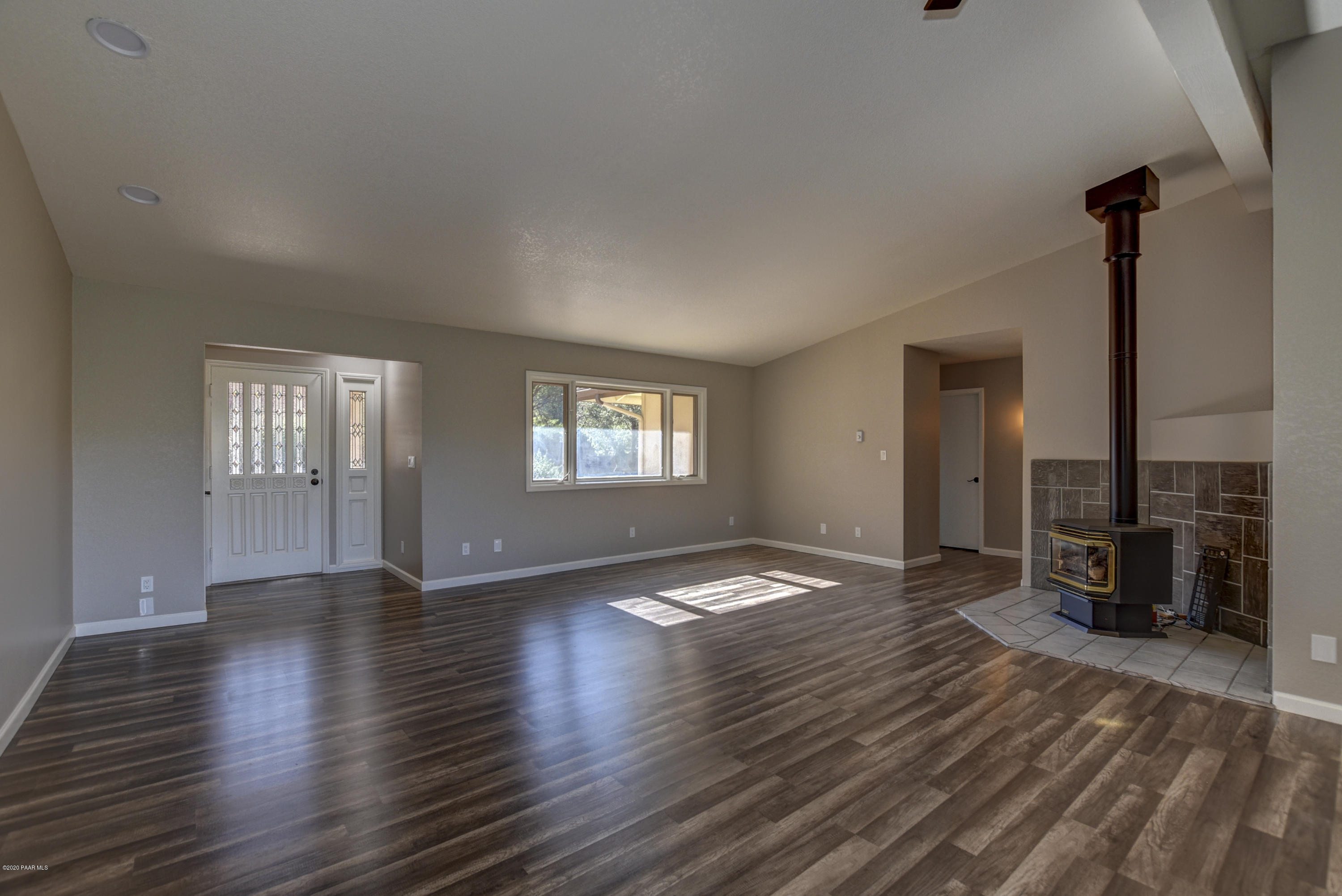 1190 Deerfield Road, Unit 2 Prescott, AZ 86303 - Photo 4 of 47 Living Room 3