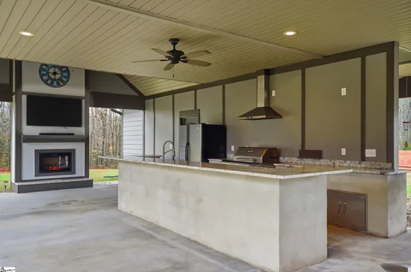 $1,085,000 | 7920 Abbeville Highway, Iva, SC 29655