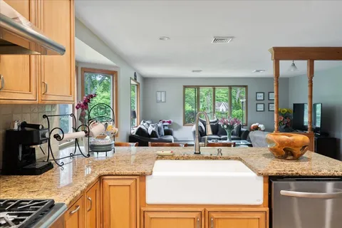 $735,000 | 7 A Division Street, Holtsville, NY 11742