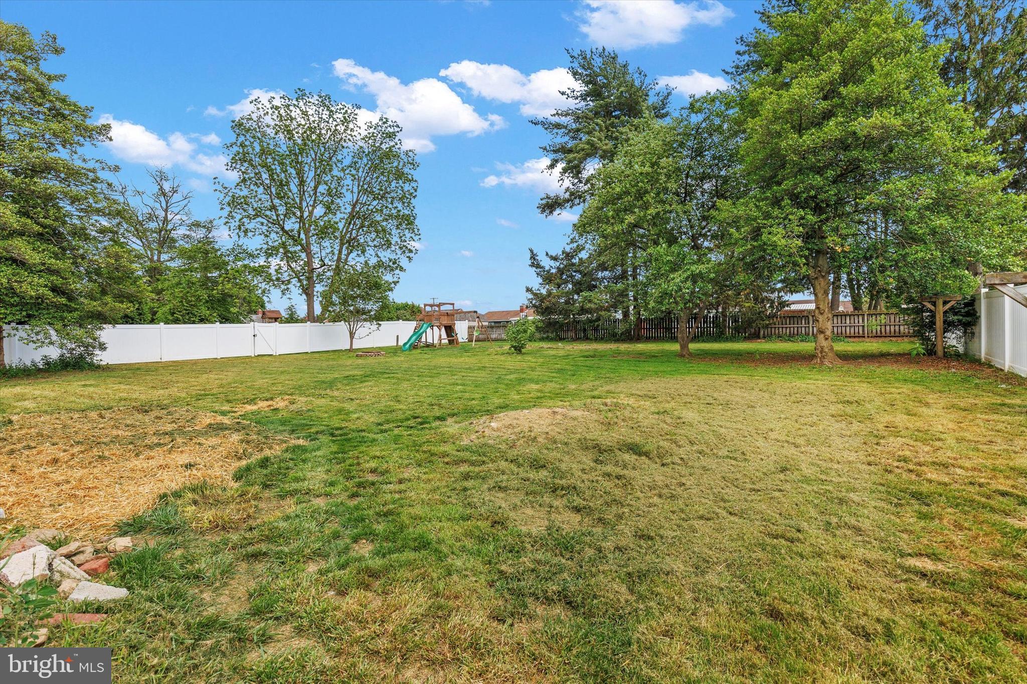 2300 Locust Road Dover, PA 17315 - Photo 7 of 40 Gallery Image 7