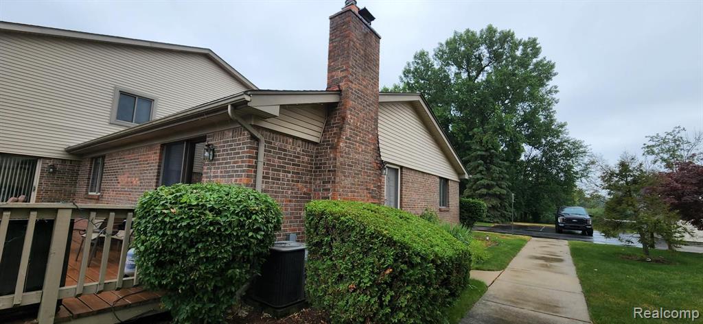27880 Reo Road, Unit A Grosse Ile, MI 48138 - Photo 4 of 5