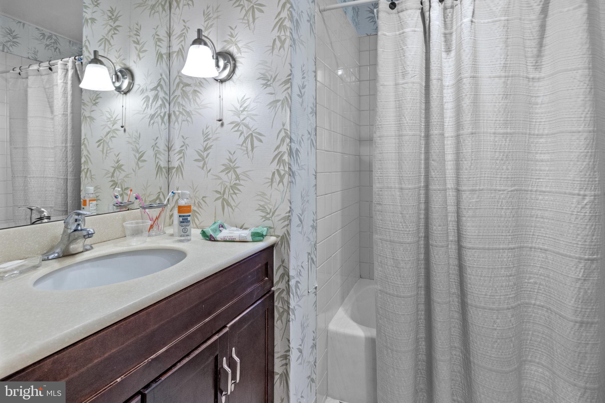 43 Harp Road Levittown, PA 19056 - Photo 13 of 23 Gallery Image 13