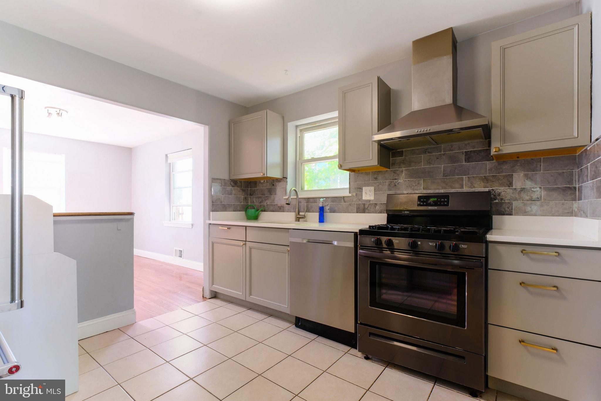 2600 Arvin Street Silver Spring, MD 20902 - Photo 2 of 16
