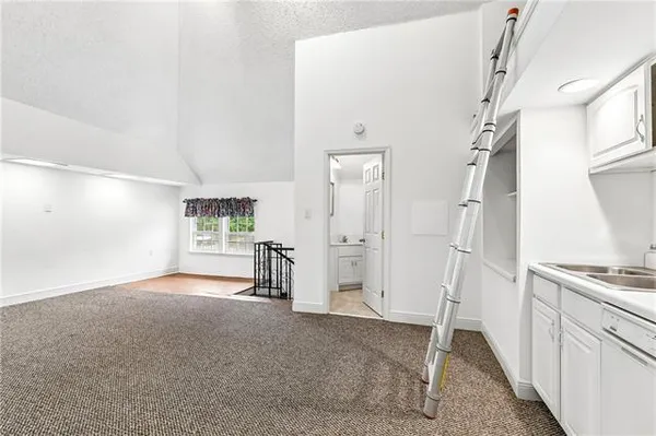 $559,900 | 4100 Transcontinental Drive, Metairie, LA 70006