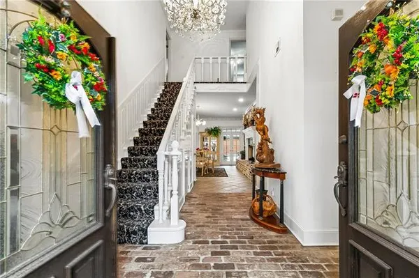 $559,900 | 4100 Transcontinental Drive, Metairie, LA 70006