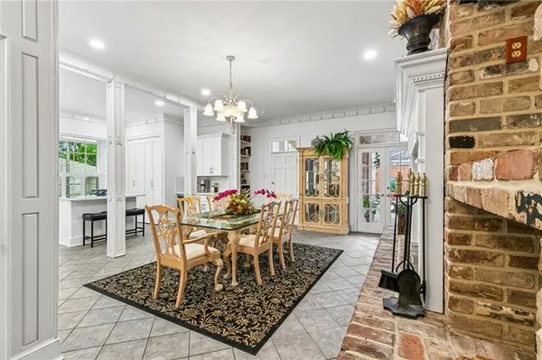 $559,900 | 4100 Transcontinental Drive, Metairie, LA 70006