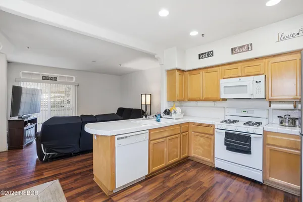 $424,900 | 310 East McCoy Lane, Unit 4C, Santa Maria, CA 93455
