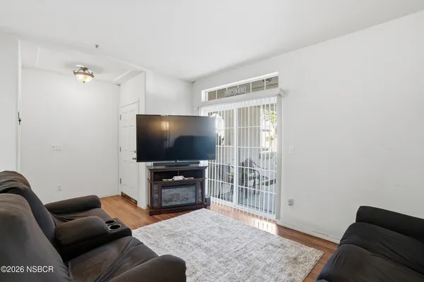 $424,900 | 310 East McCoy Lane, Unit 4C, Santa Maria, CA 93455