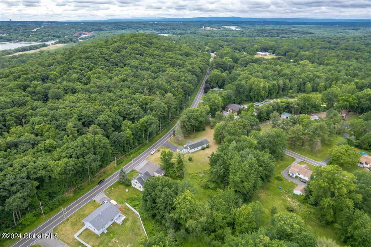 156 Clamsteam Road Halfmoon, NY 12065 - Photo 50 of 51 65-156 Clamstream clifton park-19