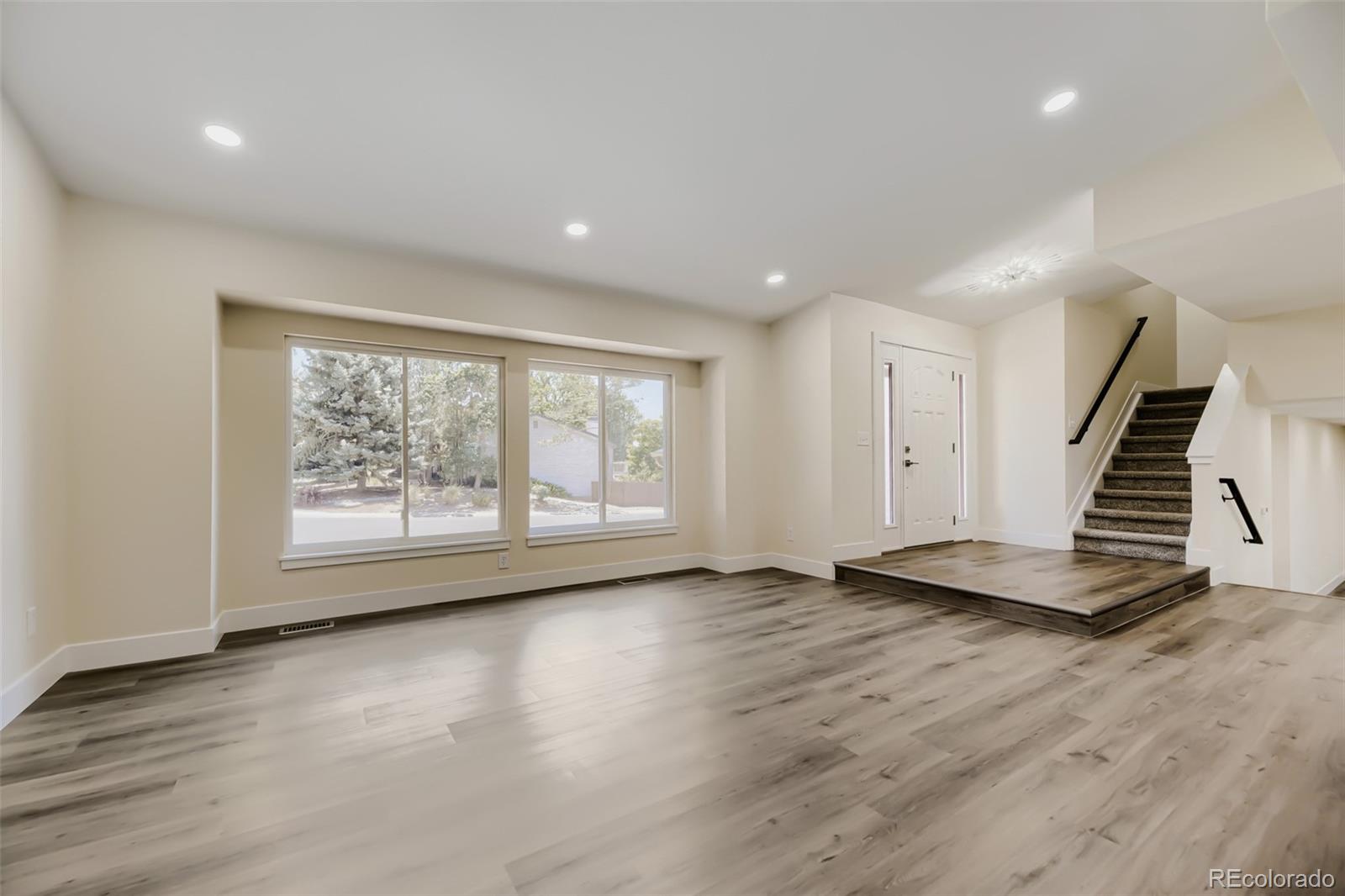 79 Prairie Ridge Road Highlands Ranch, CO 80126 - Photo 8 of 32 Gallery Image 8