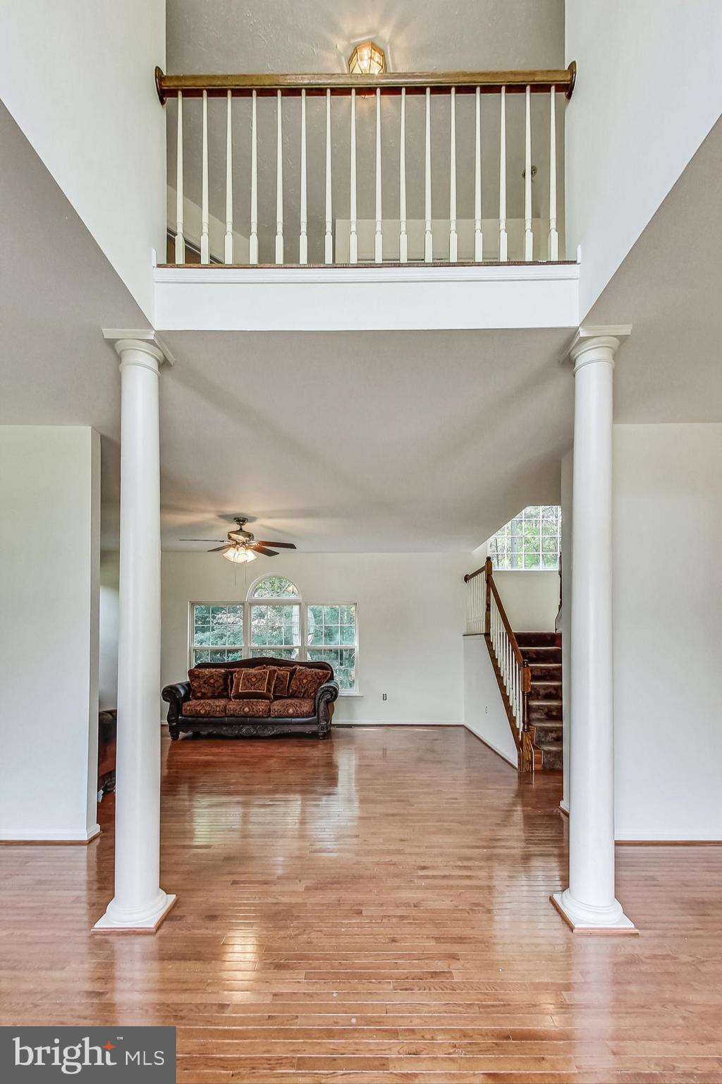 113 Myrtleleaf Circle La Plata, MD 20646 - Photo 6 of 57