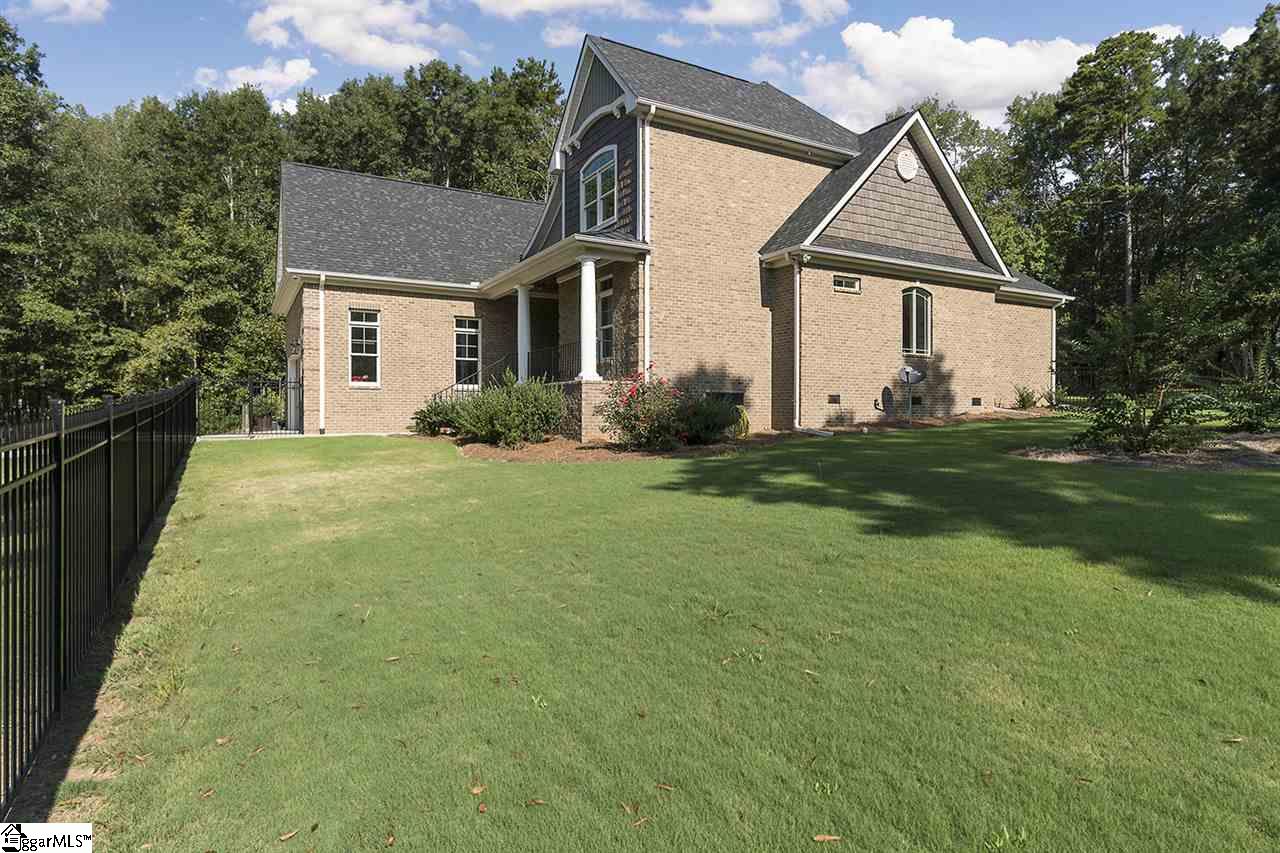 112 Greybridge Road Pelzer, SC 29669 - Photo 4 of 31