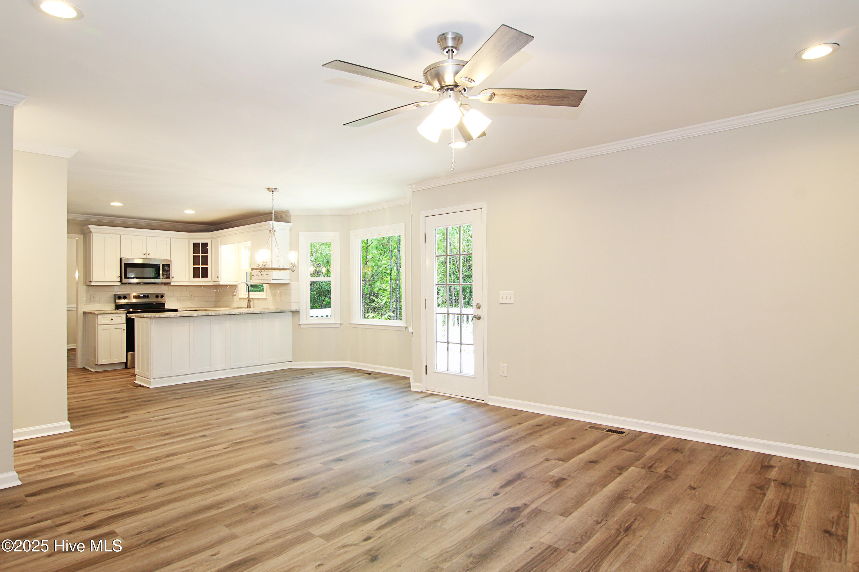 10250 Timber Ridge Court Southeast Leland, NC 28451 - Photo 9 of 67 IMG_0889