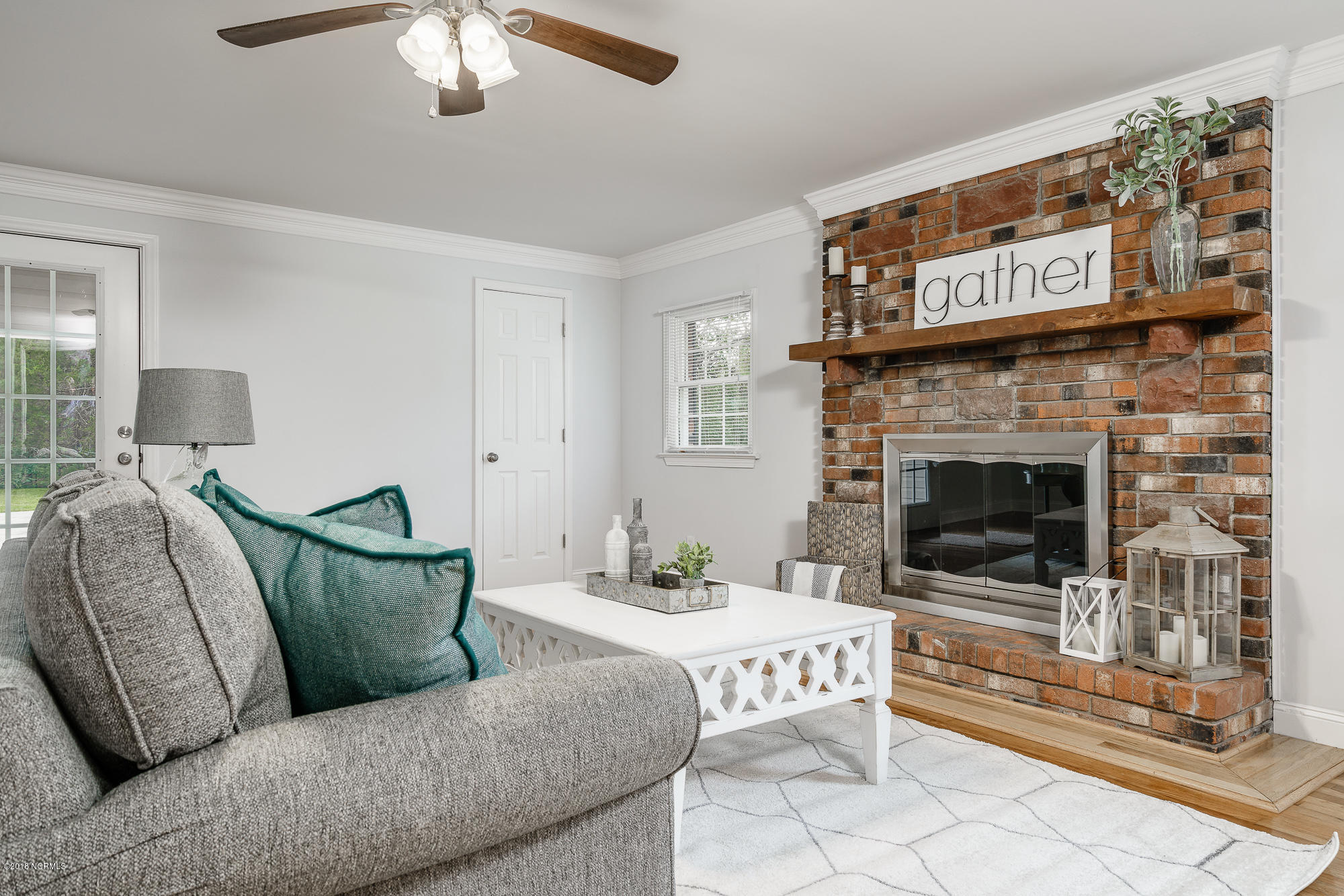 207 Old Winberry Road Newport, NC 28570 - Photo 7 of 36 Living Room
