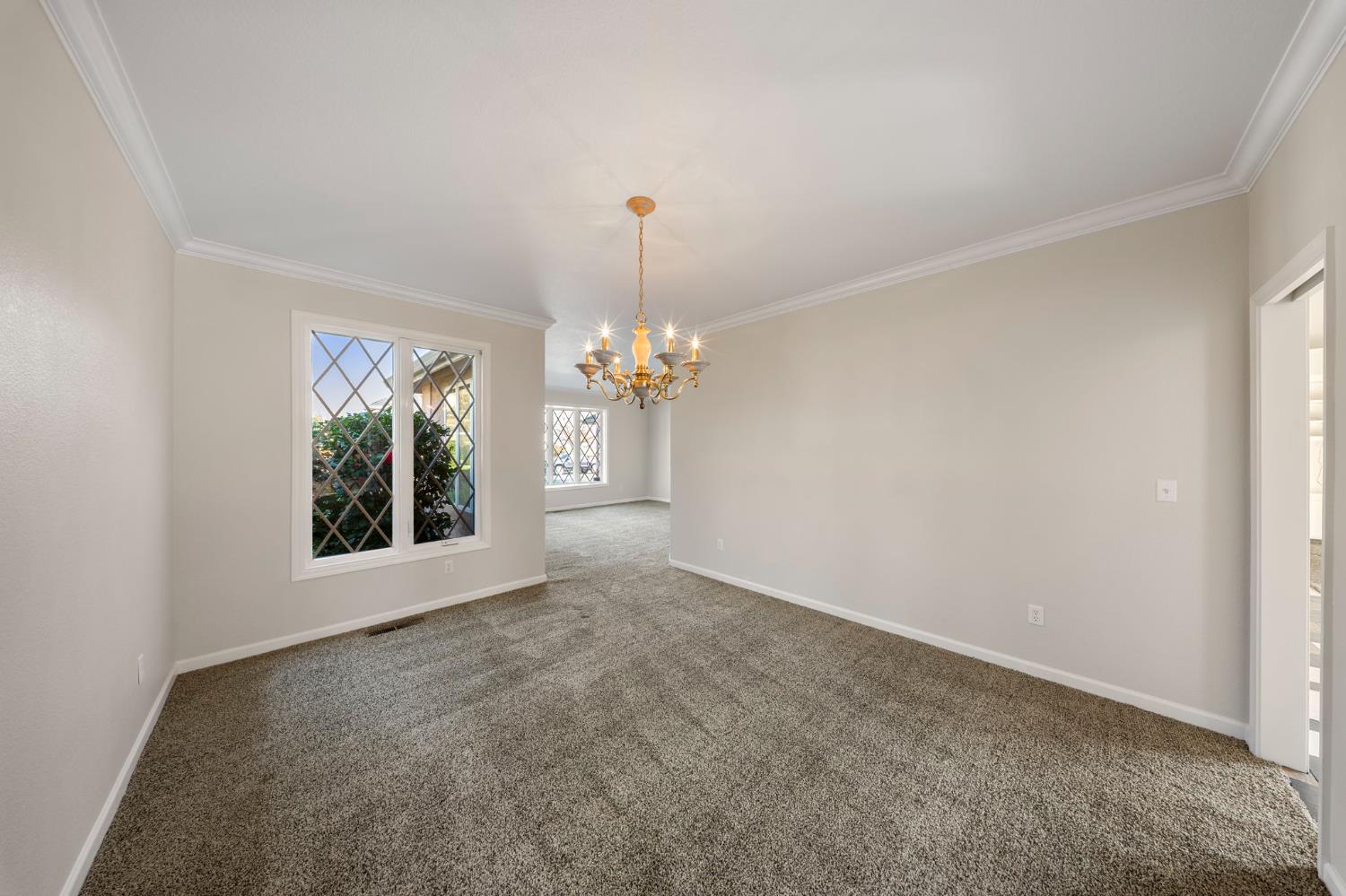 3205 Pleasant Bay Circle Modesto, CA 95355 - Photo 7 of 38