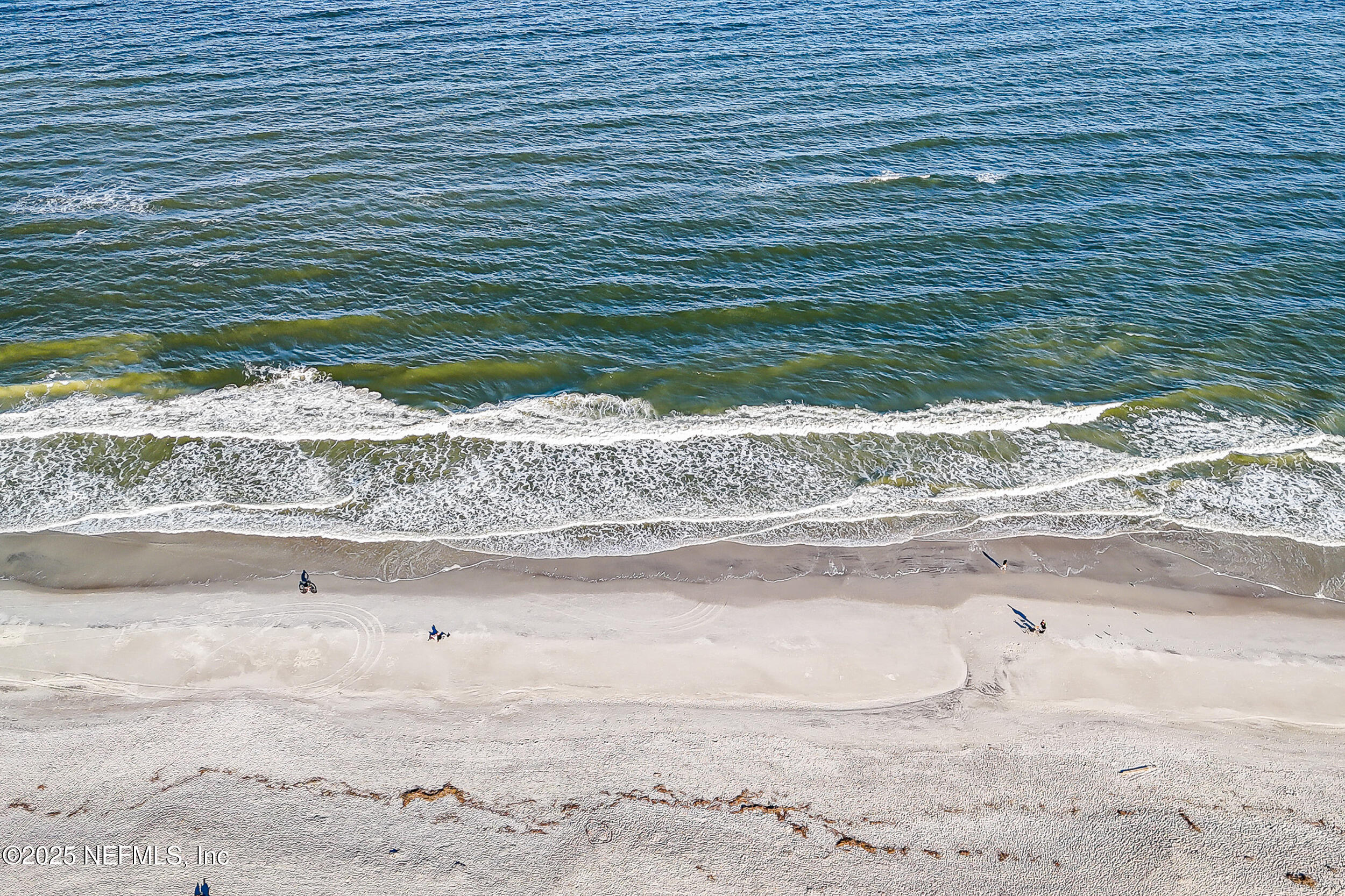 128 Seminole Road, Unit 11 Atlantic Beach, FL 32233 - Photo 25 of 26 a view of beach and small space