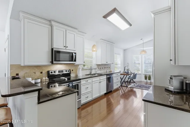 $715,000 | 128 Seminole Road, Unit 11, Atlantic Beach, FL 32233