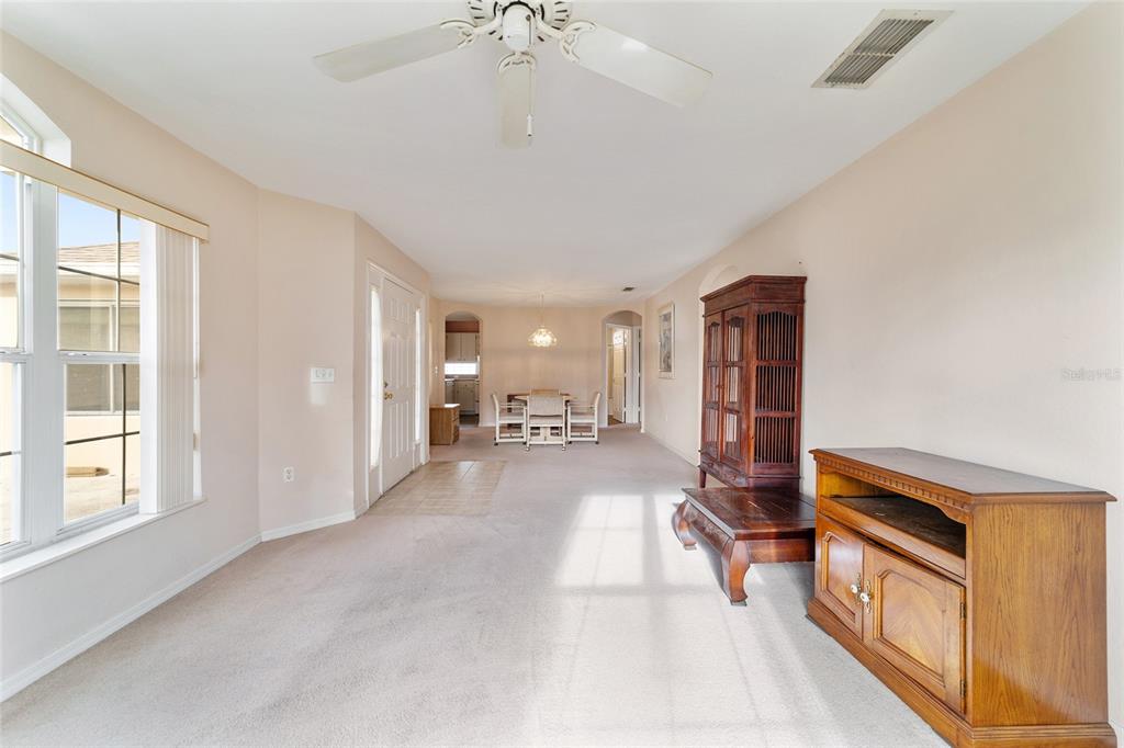 7186 Southwest 113th Loop Ocala, FL 34476 - Photo 8 of 39 Gallery Image 8