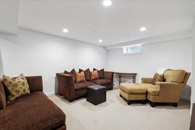 $1,199,000 | 1529 Woodbine Court, Deerfield, IL 60015