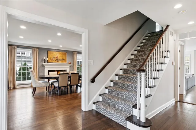 $1,199,000 | 1529 Woodbine Court, Deerfield, IL 60015