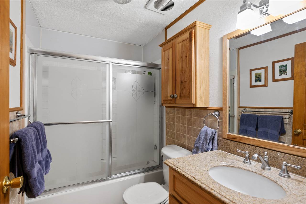 18627 Cedar Run Road Traverse City, MI 49684 - Photo 18 of 36 1884038-17.JPG