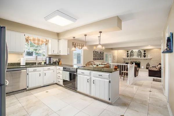 $369,900 | 5345 Squires Manor Road, Jackson, MI 49201