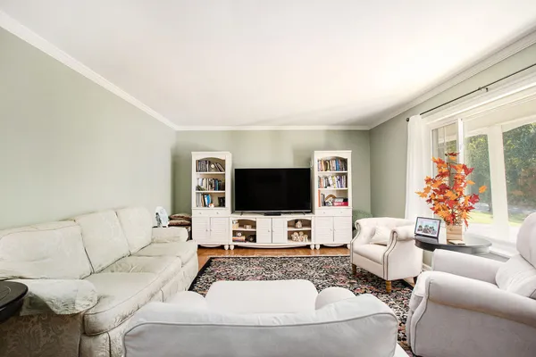 $369,900 | 5345 Squires Manor Road, Jackson, MI 49201