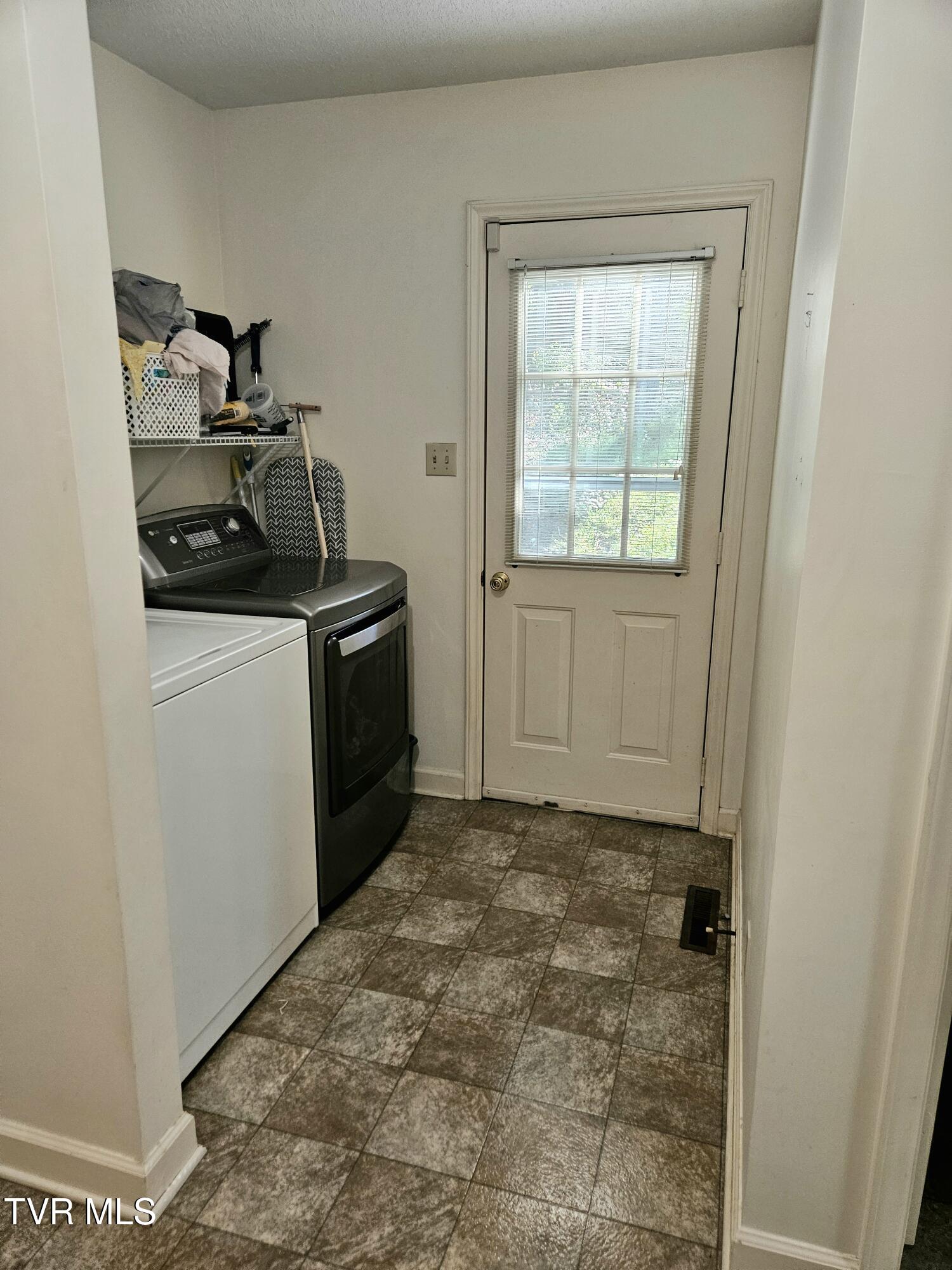 149 Sherwood Circle Ridgeway, VA 24148 - Photo 15 of 39 Laundryroom