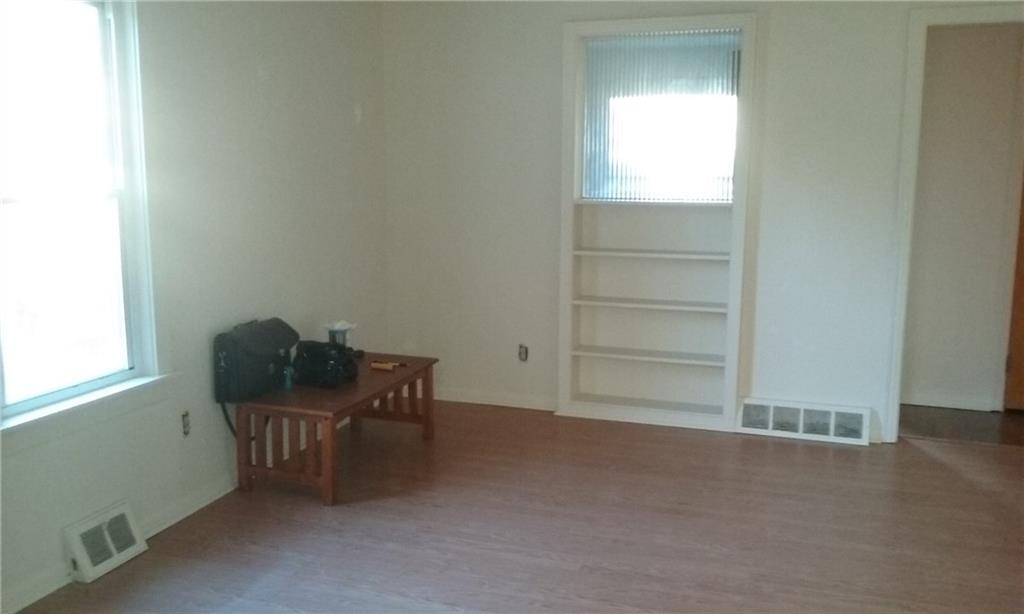 5319 East Willock Road Pittsburgh, PA 15227 - Photo 11 of 23 left living room