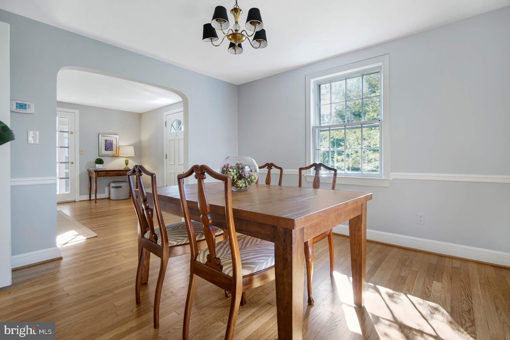 510 Bonifant Street Silver Spring, MD 20910 - Photo 5 of 16 Dining room