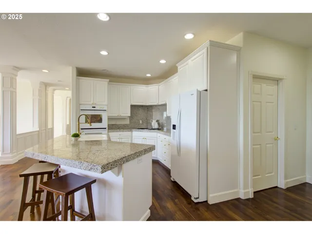 $849,900 | 23902 Northeast 128th Street, Brush Prairie, WA 98606