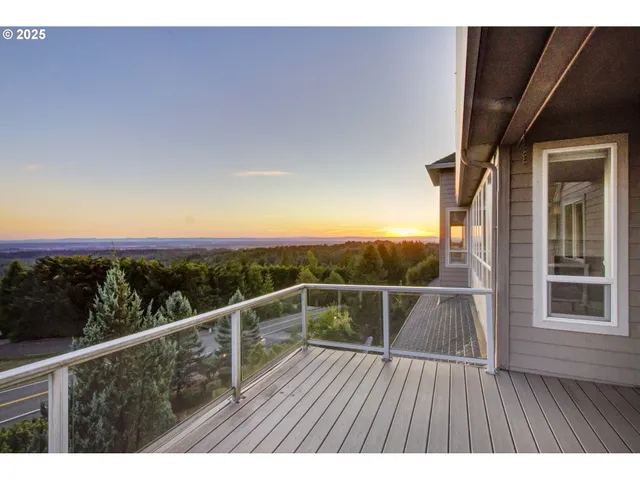 $849,900 | 23902 Northeast 128th Street, Brush Prairie, WA 98606