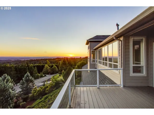 $849,900 | 23902 Northeast 128th Street, Brush Prairie, WA 98606