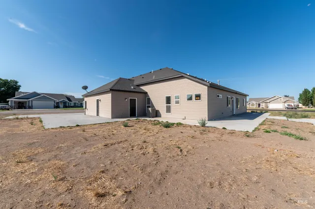 $470,000 | 402 Elm Street, Rupert, ID 83350