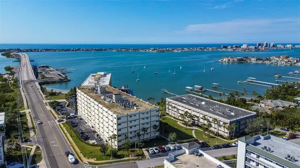 $399,900 | 100 Bluff View Drive, Unit 514A, Belleair Bluffs, FL 33770