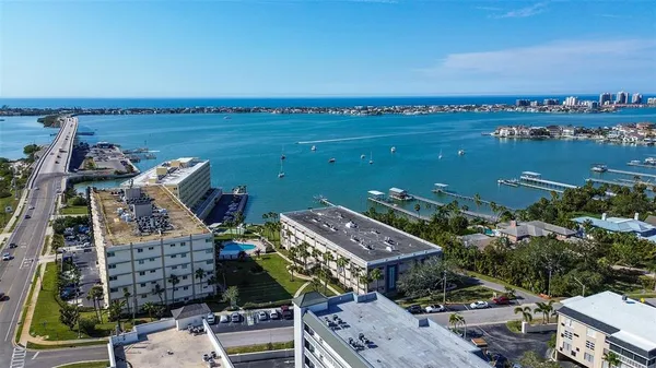 $399,900 | 100 Bluff View Drive, Unit 514A, Belleair Bluffs, FL 33770