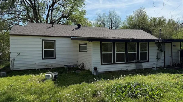 $1,299 | 905 Bell Drive, Greenville, TX 75401