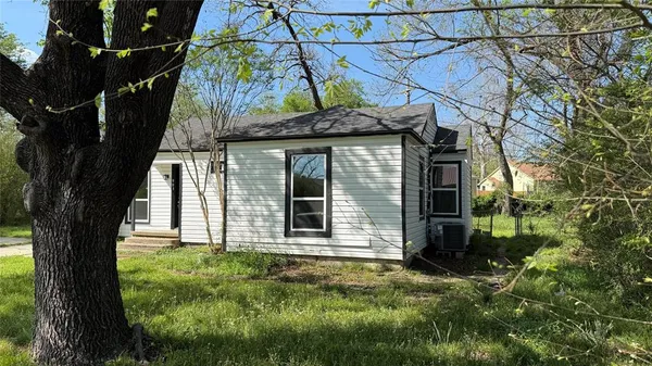 $1,299 | 905 Bell Drive, Greenville, TX 75401