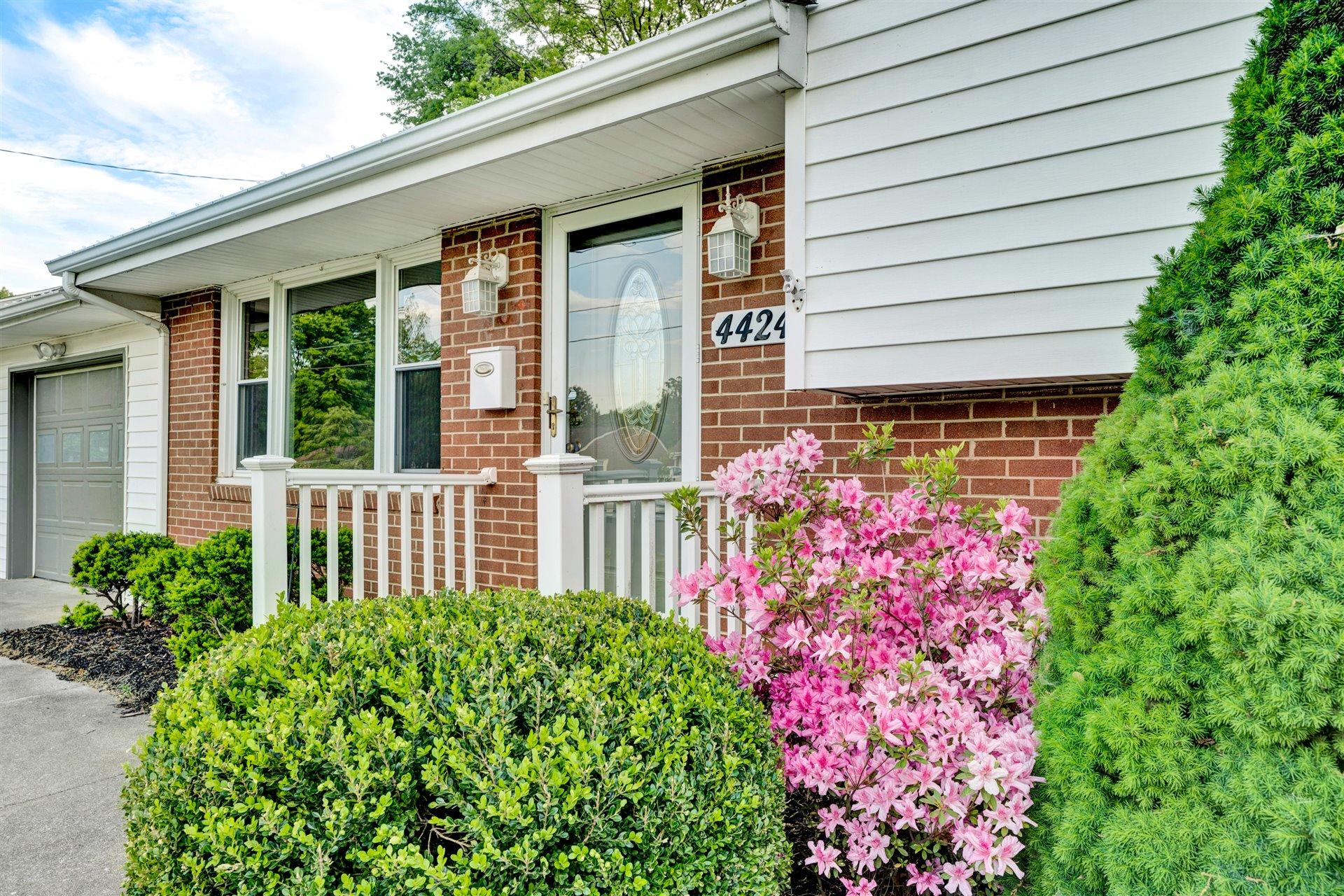 4424 Florist Road Roanoke, VA 24012 - Photo 3 of 27 03-DSC00079