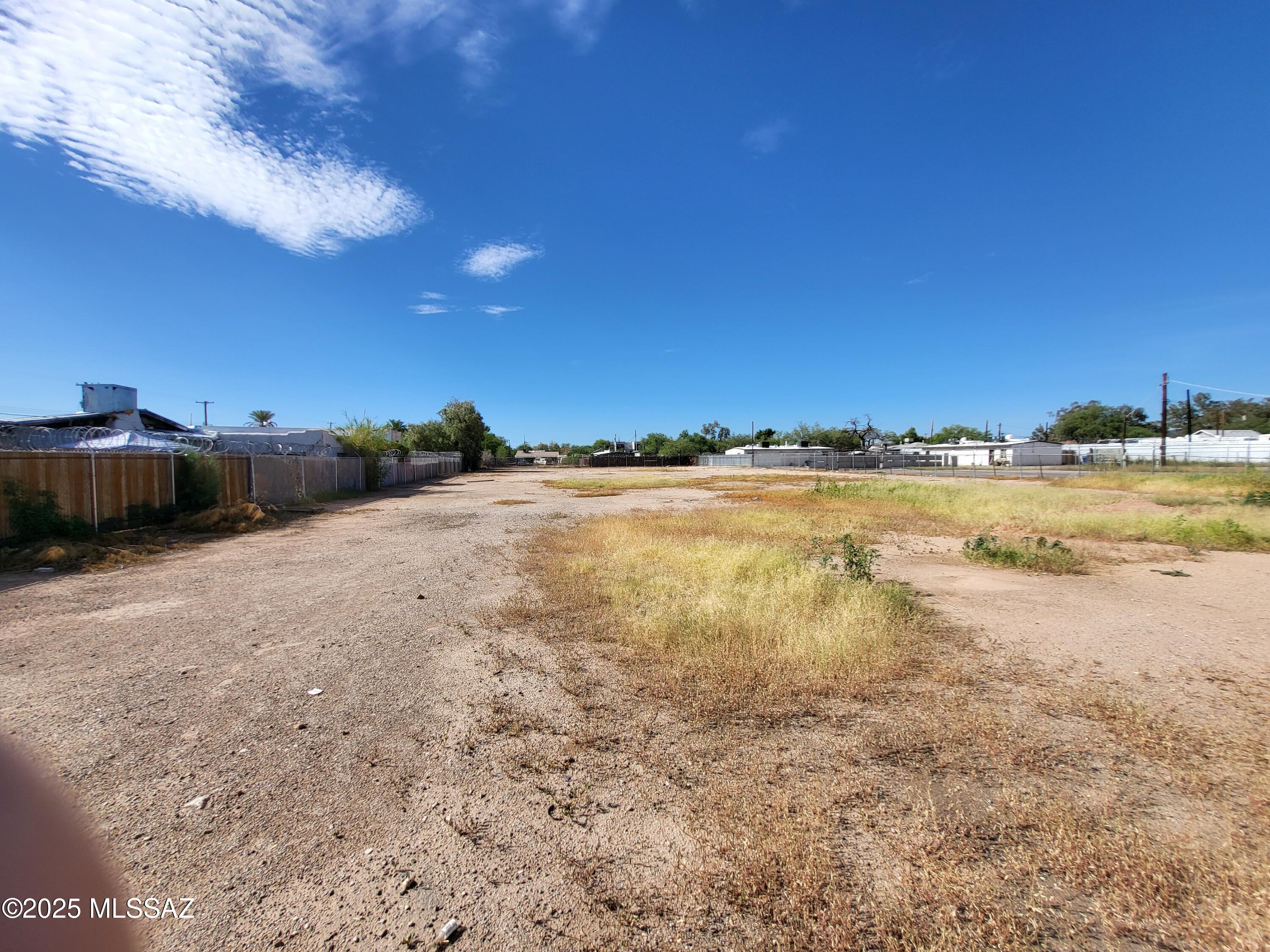 340 East Prince Road, Unit 2 Tucson, AZ 85705 - Photo 4 of 8