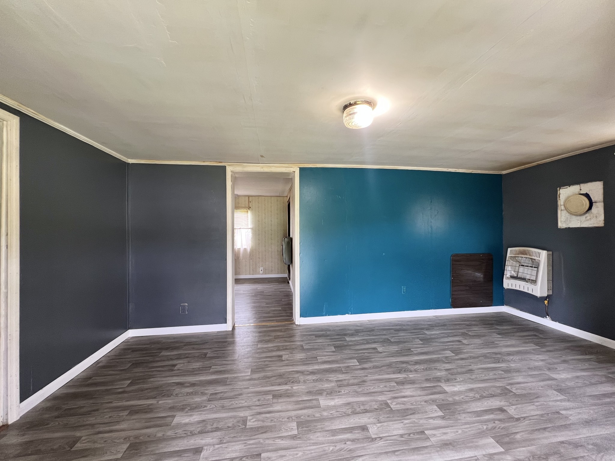 3467 Fall River Road Pulaski, TN 38478 - Photo 27 of 38 a view of empty room with window