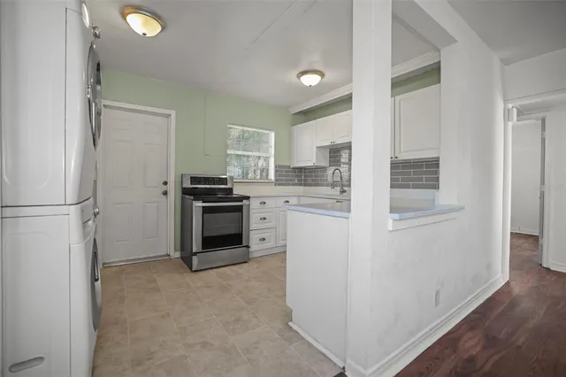 $2,200 | 1511 35th Avenue North, St. Petersburg, FL 33704