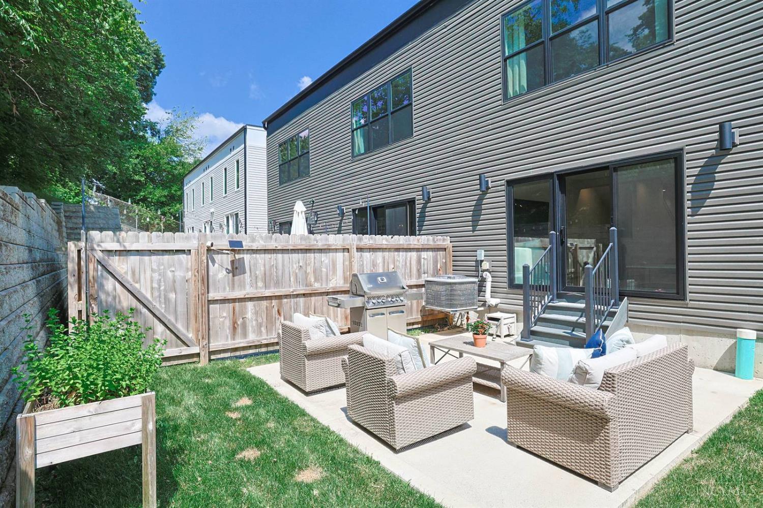 3647 Brotherton Road, Unit C Cincinnati, OH 45209 - Photo 39 of 47