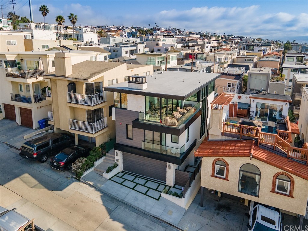 200 40th Street Manhattan Beach, CA 90266 - Photo 4 of 57