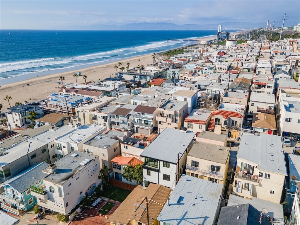 200 40th Street Manhattan Beach, CA 90266 - Photo 10 of 57 an aerial view of a city