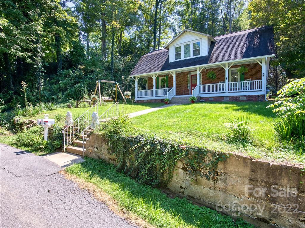 47 Welch Farm Road Waynesville, NC 28786 - Photo 3 of 32 Gallery Image 3